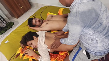 Deshi woman and Hanif PK star in sultry bedroom encounter