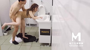 Lin Xiang's solo performance in Asian pornography flick with large udders