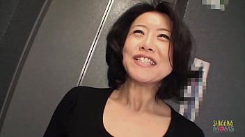 Old Oriental dame exhilarated to try every fucky-fucky fucktoy on raw vagina